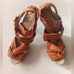Pour La Victoire Leather Strappy Heels Sandals Light Orange Size 9